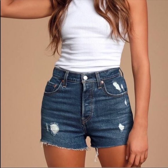 NWT Levi’s Ribcage Distressed‎ Cut Off Denim Shorts Size 25 - Picture 1 of 14